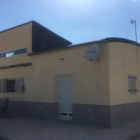 Alojamento de Acomodação e Pequeno-almoço B&B Casa El Cardo Morado